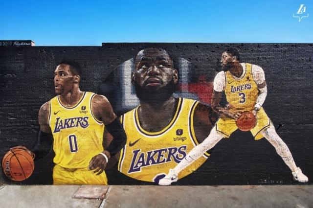 开云登录入口地址-佩林卡：詹姆斯积极塑形 新赛季将全员接种疫苗